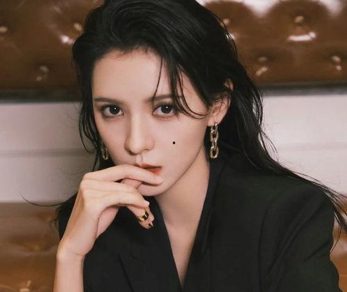 今日吃瓜张予曦